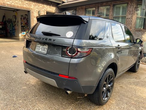 Used 2017 Land Rover Discovery Sport HSE image 9