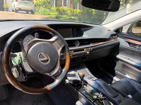 Used 2013 Lexus ES 350 w/ Luxury Pkg FWD image 15