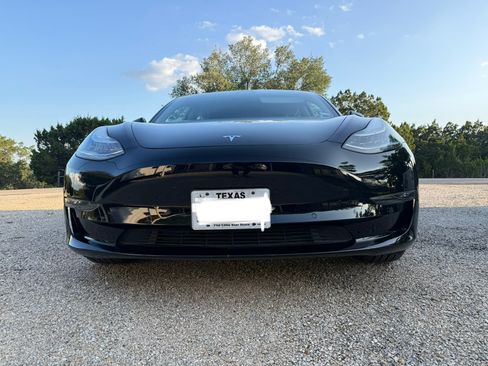 Used 2018 Tesla Model 3 Mid Range RWD image 14
