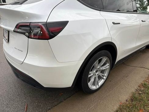 Used 2021 Tesla Model Y Long Range AWD/4WD image 10