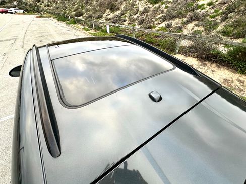 Used 2017 Porsche Macan Turbo image 24