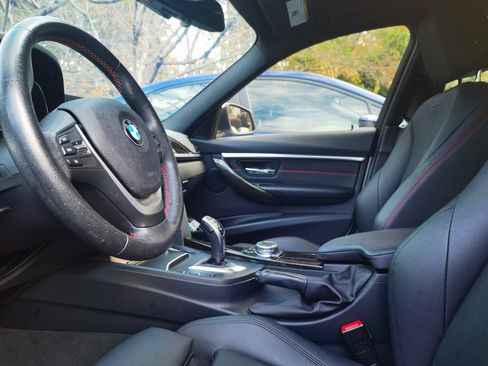 Used 2017 BMW 330i Sedan image 2