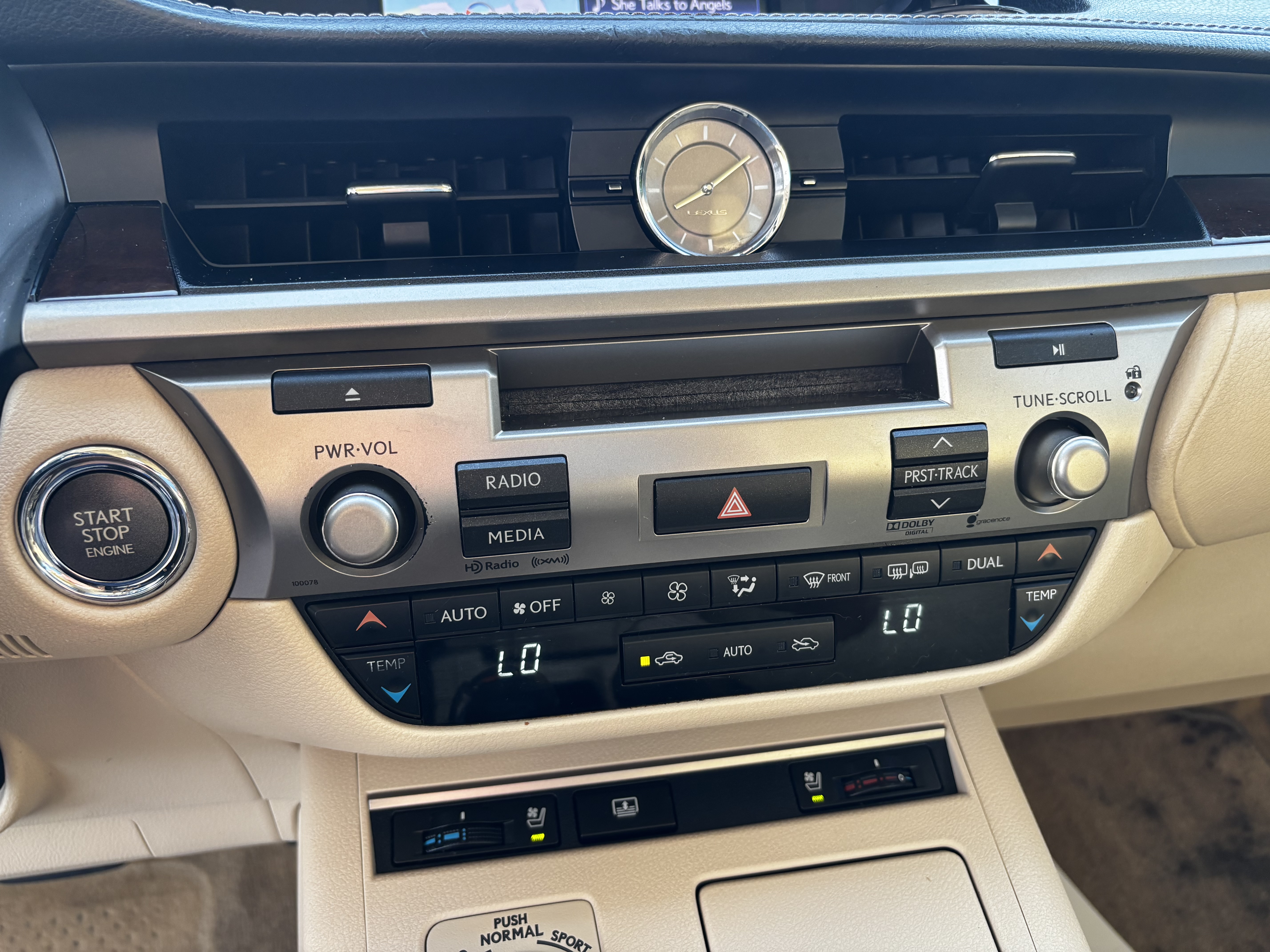Used 2013 Lexus ES 350 w/ Luxury Pkg FWD image 16