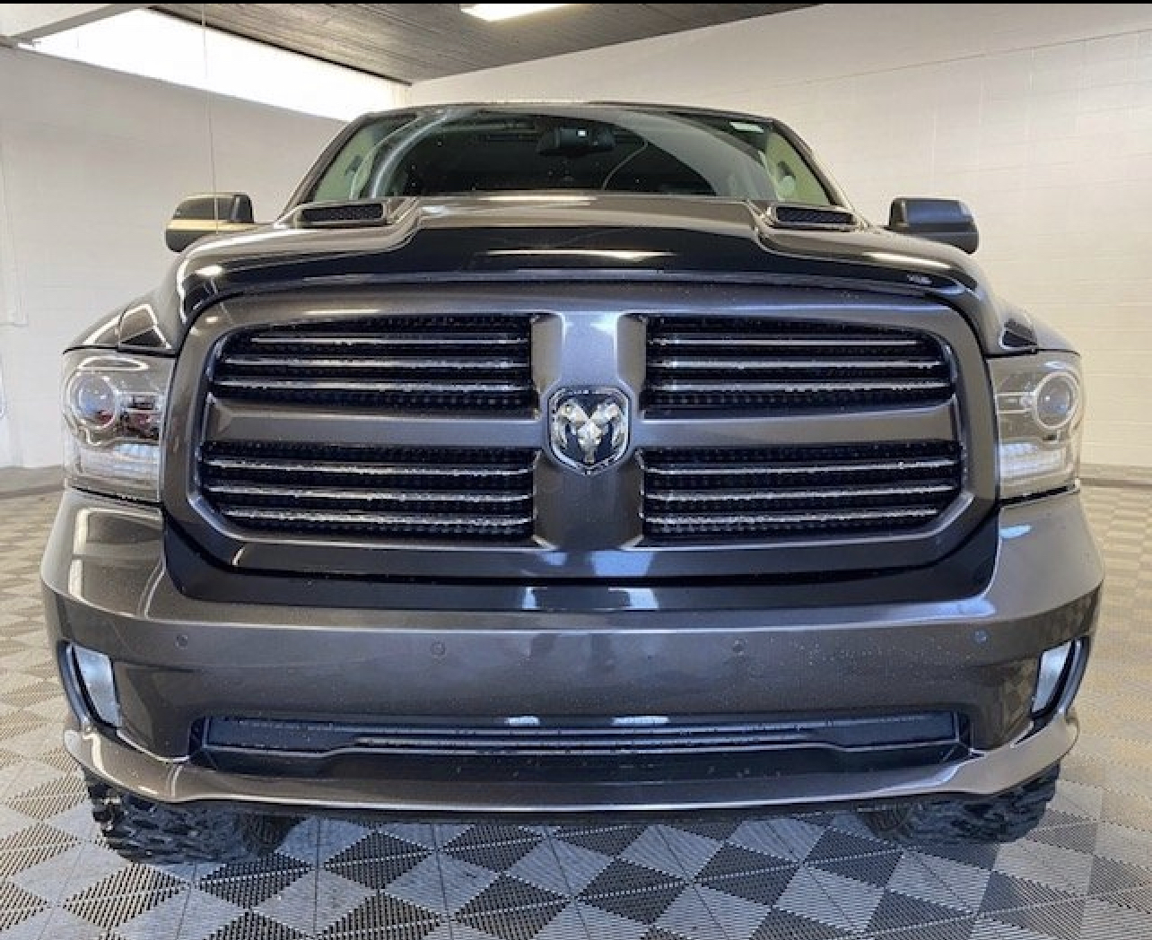 Used 2015 RAM 1500 Sport AWD/4WD image 12