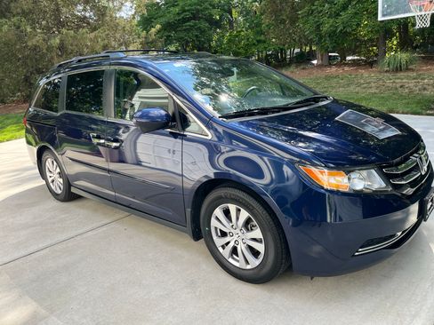 Used 2016 Honda Odyssey EX-L image 1
