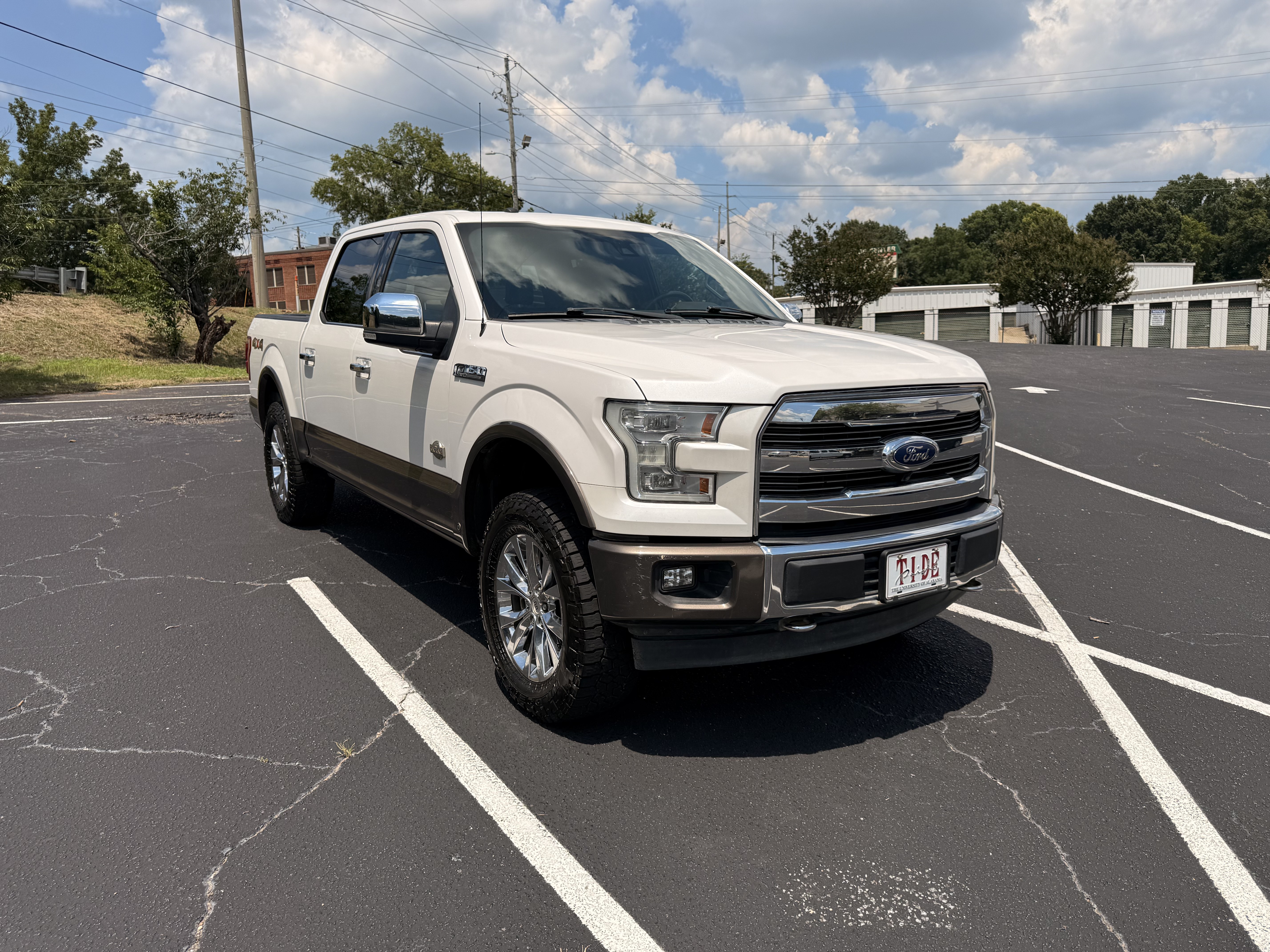 Used 2017 Ford F150 King Ranch w/ Equipment Group 601A Luxury AWD/4WD image 10