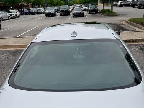 Used 2014 BMW 528i Sedan RWD image 10