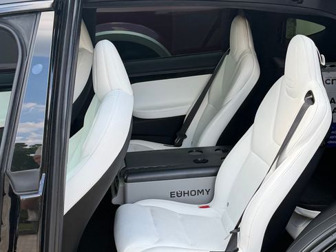 Used 2020 Tesla Model X Performance image 4