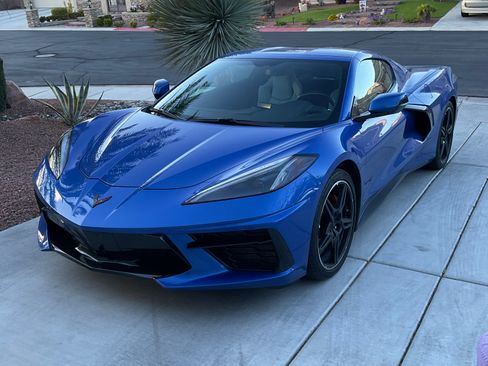 Used 2022 Chevrolet Corvette Stingray Coupe w/ 1LT image 1