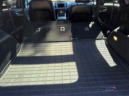 Used 2020 Ford Edge ST w/ Equipment Group 401A image 9