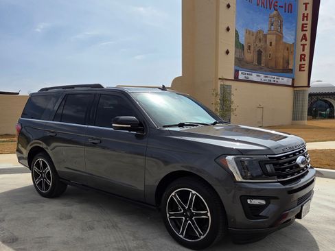 Used 2019 Ford Expedition Limited w/ Equipment Group 303A image 1
