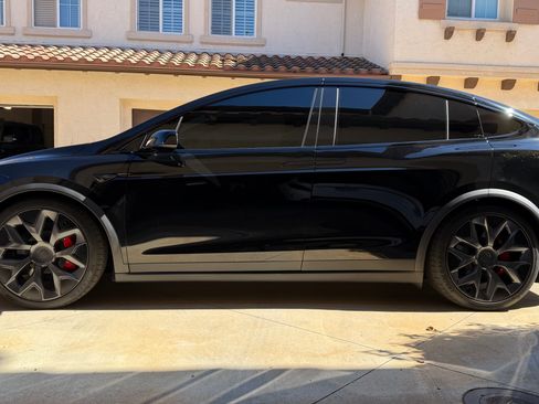 Used 2026 Tesla Model X Plaid AWD/4WD image 11