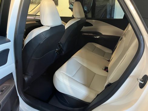 Used 2026 Lexus RX 350h image 9