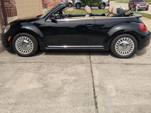 Used 2013 Volkswagen Beetle 2.5 image 10