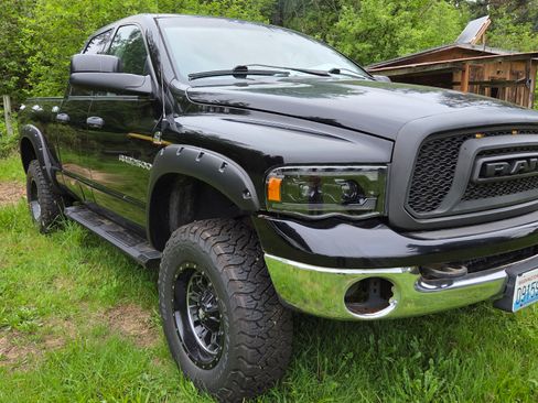 Used 2004 Dodge Ram 2500 Truck SLT w/ Trailer Tow Group AWD/4WD image 4