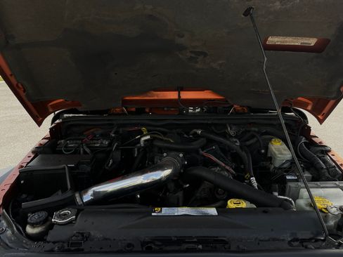 Used 2011 Jeep Wrangler Unlimited Sahara AWD/4WD image 22