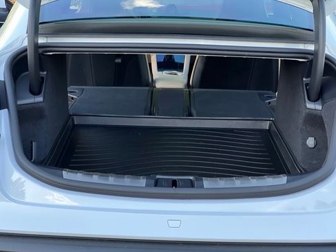 Used 2020 Porsche Taycan 4S image 13