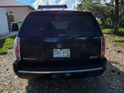 Used 2007 GMC Yukon XL Denali AWD/4WD image 5