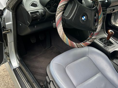 Used 1996 BMW Z3 1.9 RWD image 19