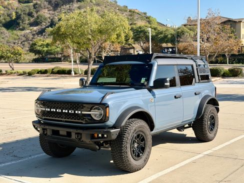 Used 2024 Ford Bronco Wildtrak image 1