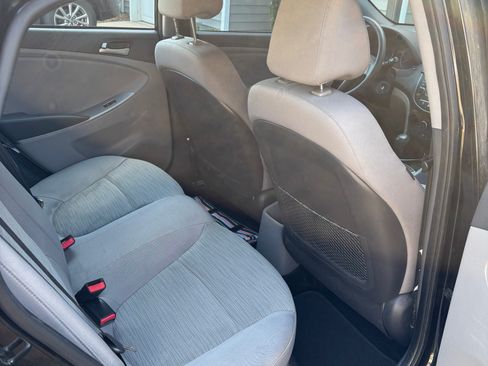 Used 2016 Hyundai Accent SE FWD image 9
