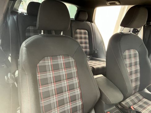 Used 2017 Volkswagen GTI S image 9
