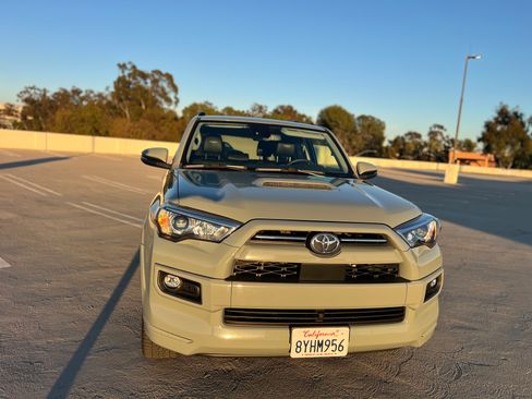 Used 2022 Toyota 4Runner TRD Sport w/ Technology Package image 6