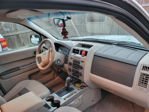 Used 2008 Ford Escape 2WD Hybrid image 11