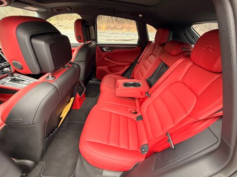 Used 2021 Porsche Macan GTS AWD/4WD image 13