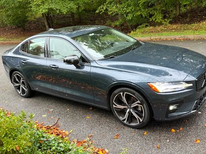 Used 2023 Volvo S60 B5 Plus w/ Climate Package