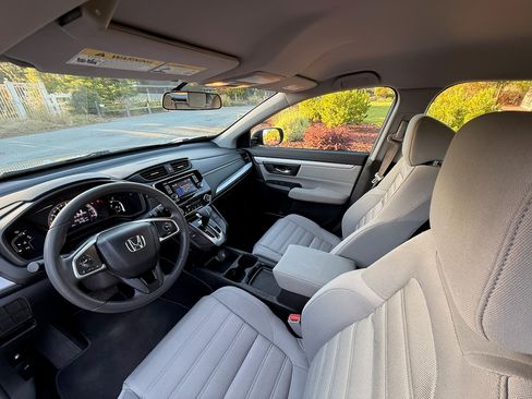 Used 2017 Honda CR-V LX image 11