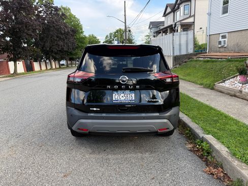 Used 2021 Nissan Rogue SV AWD/4WD image 8