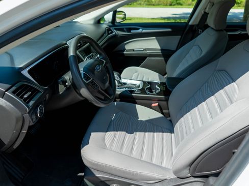 Used 2016 Ford Fusion S image 12