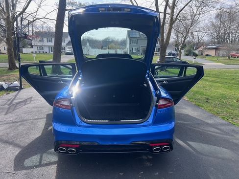 Used 2018 Kia Stinger GT image 9