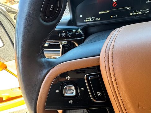 Used 2023 Lincoln Aviator Black Label w/ Dynamic Handling Package image 18