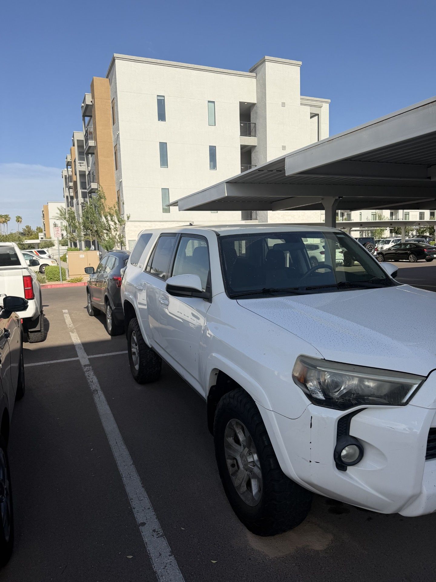 Used 2014 Toyota 4Runner SR5 AWD/4WD image 2