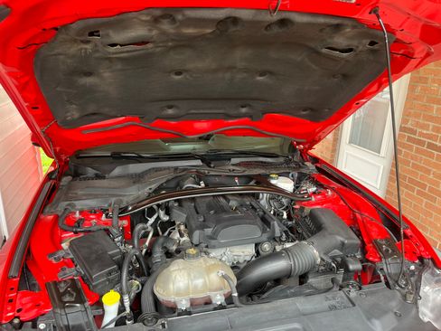 Used 2018 Ford Mustang Premium w/ Ecoboost Performance Package RWD image 5