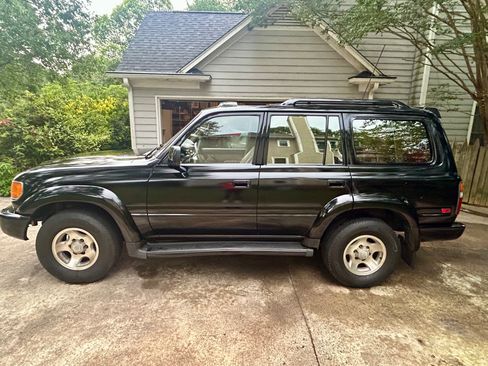 Used 1997 Toyota Land Cruiser AWD/4WD image 2