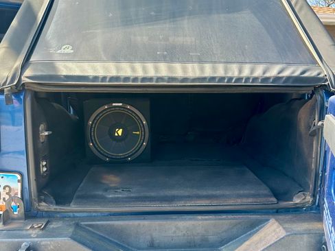 Used 2010 Jeep Wrangler Unlimited Sport image 28