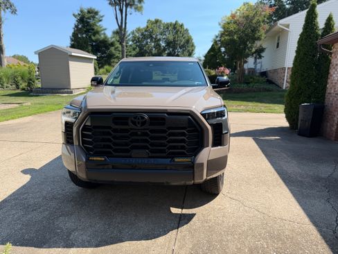 Used 2026 Toyota Tundra Limited w/ TRD Off-Road Package AWD/4WD image 5
