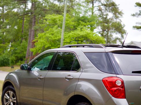Used 2012 Chevrolet Equinox LT w/ Driver Convenience Package FWD image 4