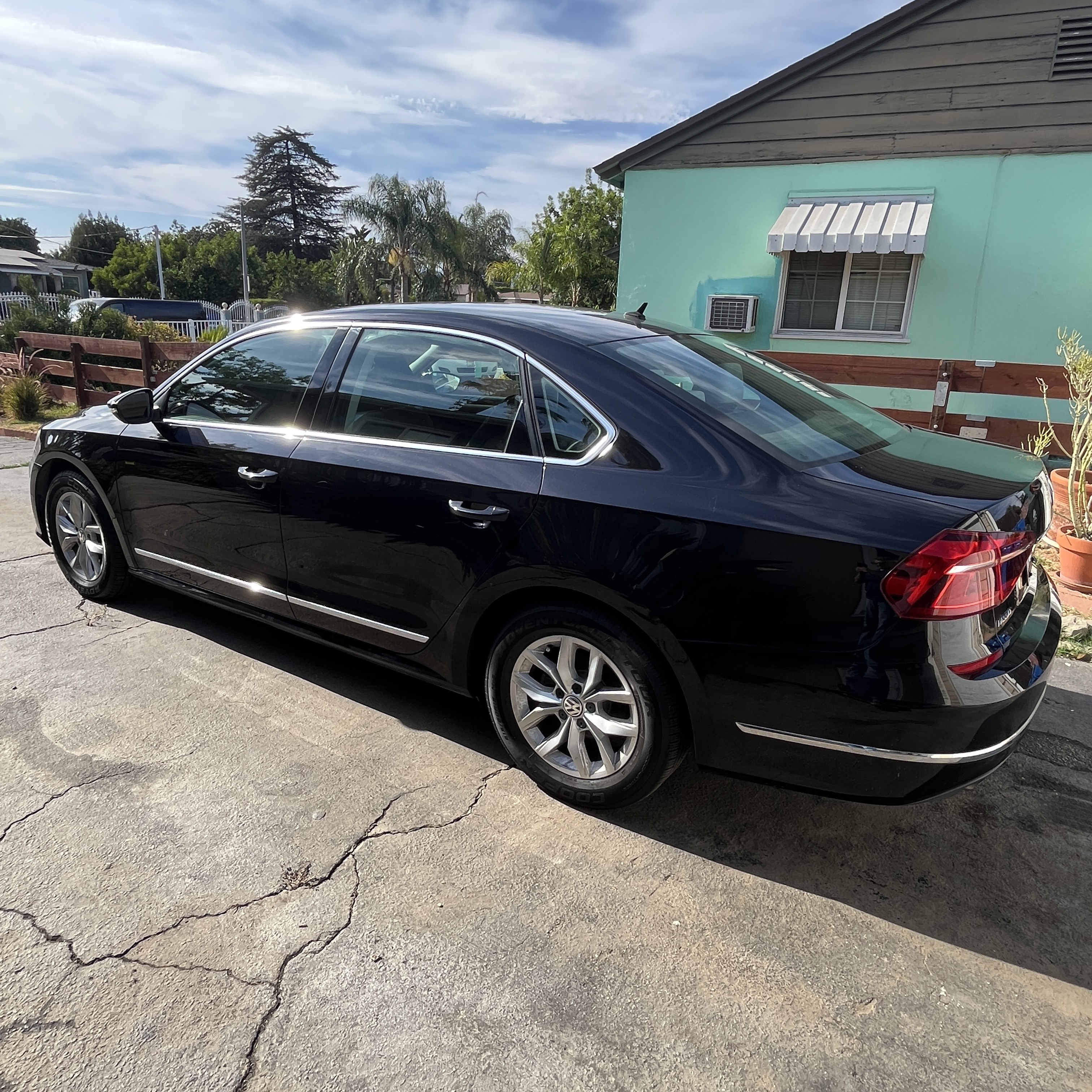 Used 2017 Volkswagen Passat 1.8T S FWD image 6