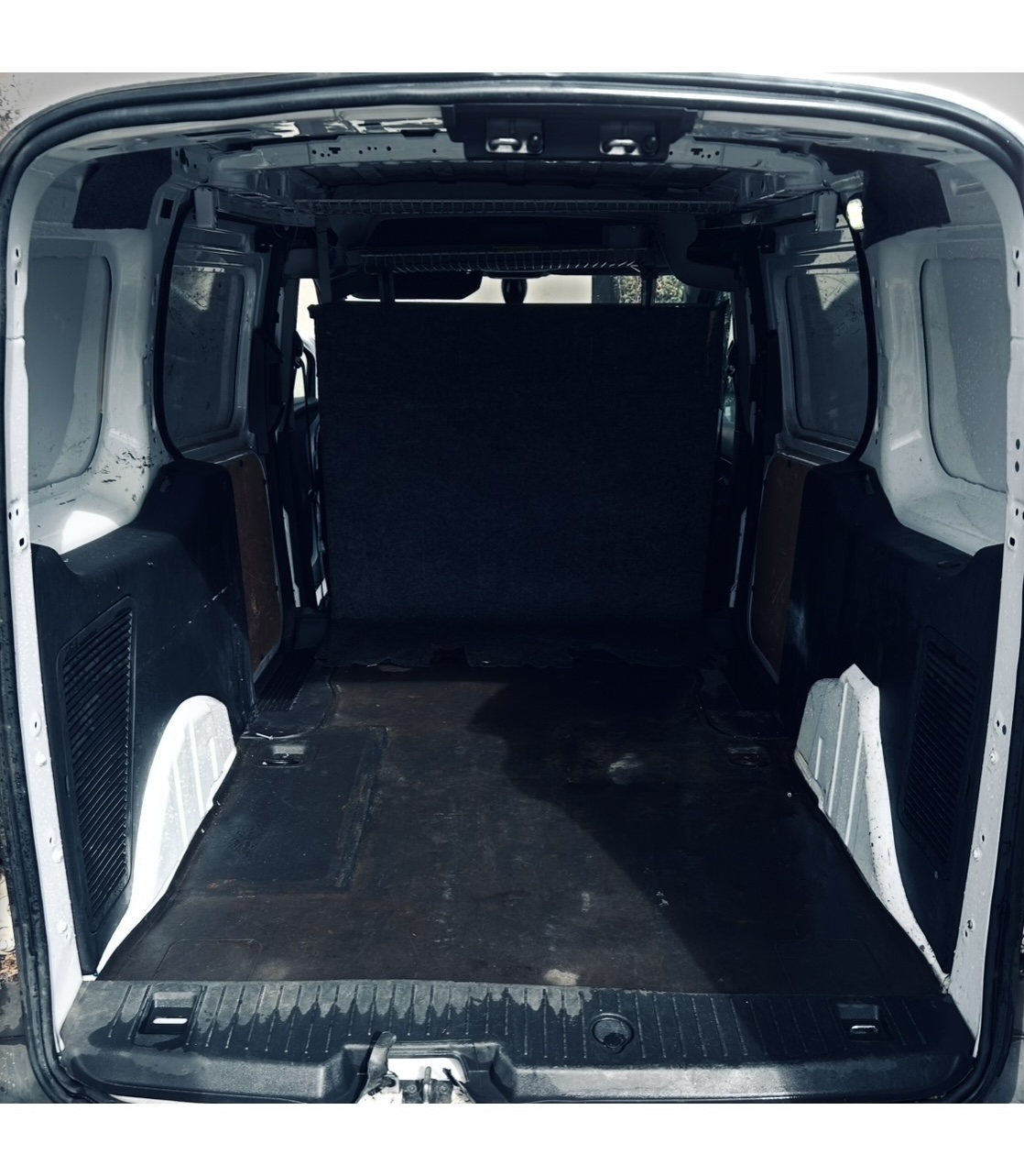 Used 2015 Ford Transit Connect XL FWD image 17
