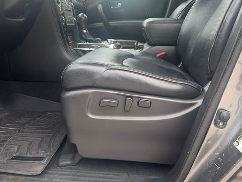 Used 2016 INFINITI QX80 4WD w/ 22" Wheel Package image 15