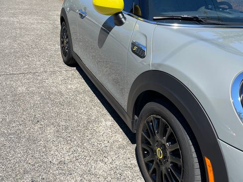 Used 2022 MINI Cooper SE FWD image 12