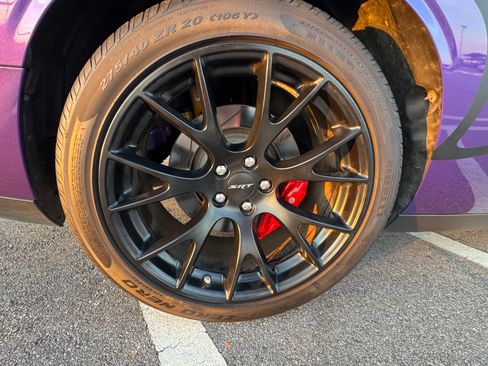 Used 2016 Dodge Challenger SRT Hellcat image 19