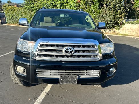 Used 2012 Toyota Sequoia Platinum image 2
