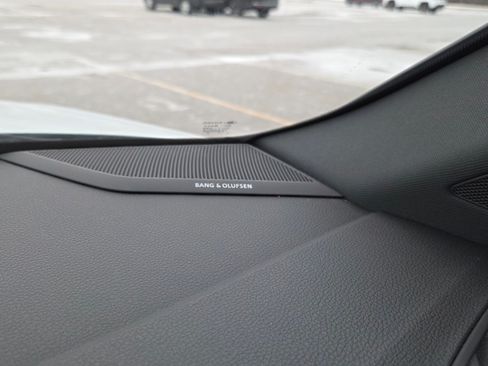 Used 2019 Audi Q3 2.0T Premium Plus image 6