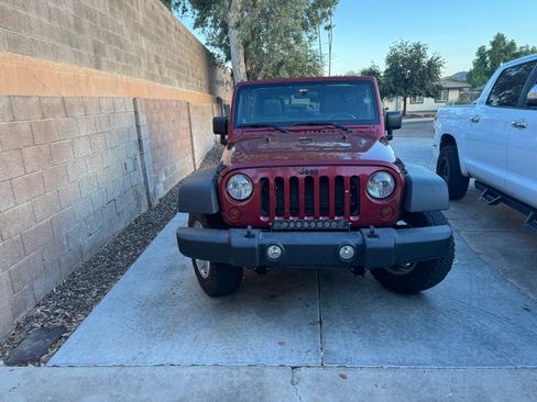 Used 2012 Jeep Wrangler Unlimited Sport w/ PWR Convenience Group AWD/4WD image 5