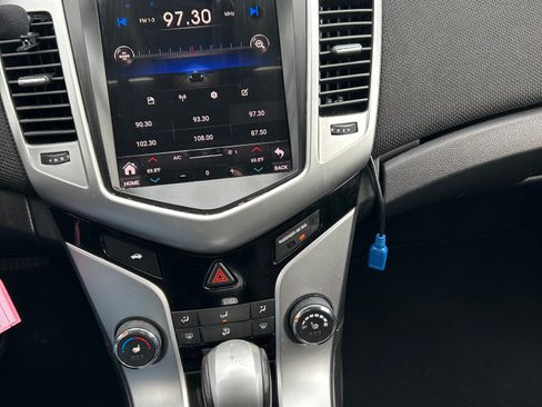 Used 2015 Chevrolet Cruze LT w/ Sun, Sound and Sport Package FWD image 2